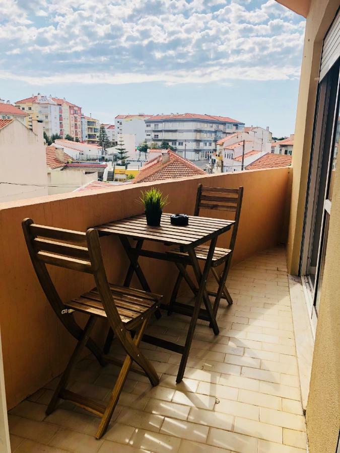 Gamboa Surf Apartment Peniche Exterior photo